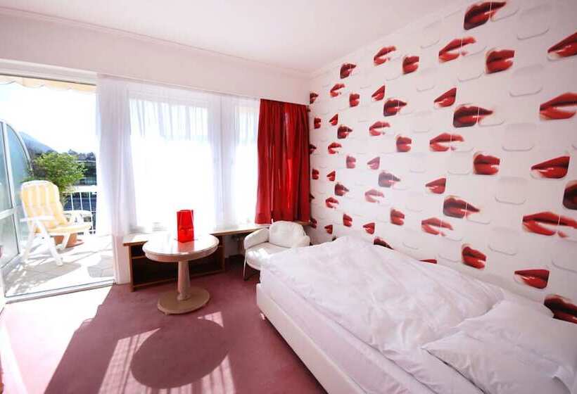 غرفة إقتصادية, Aurora