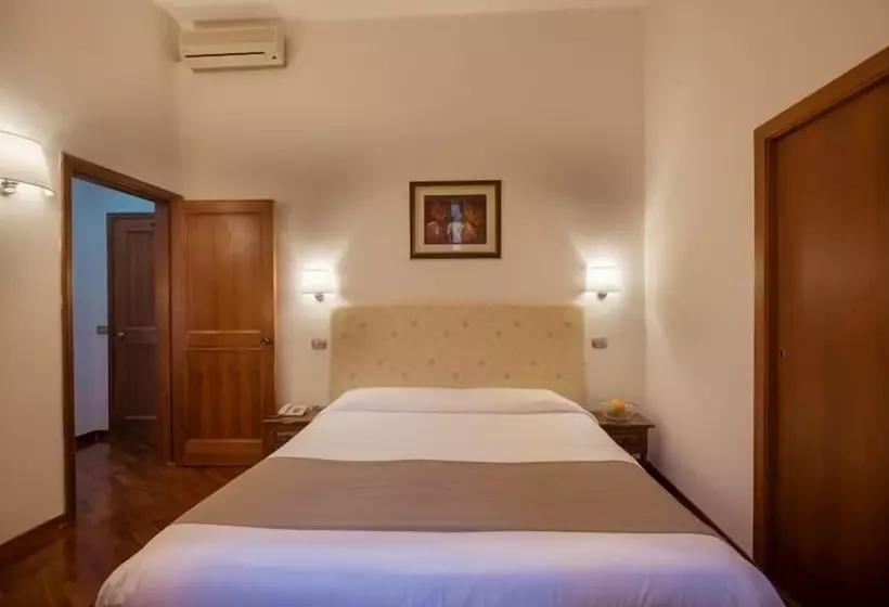 スタンダード４人部屋, Bosone Palace