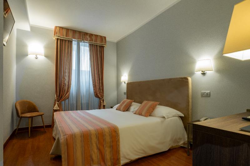 غرفة قياسية, Bosone Palace