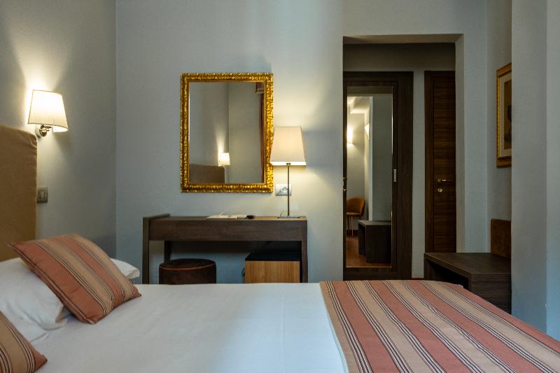 غرفة قياسية, Bosone Palace