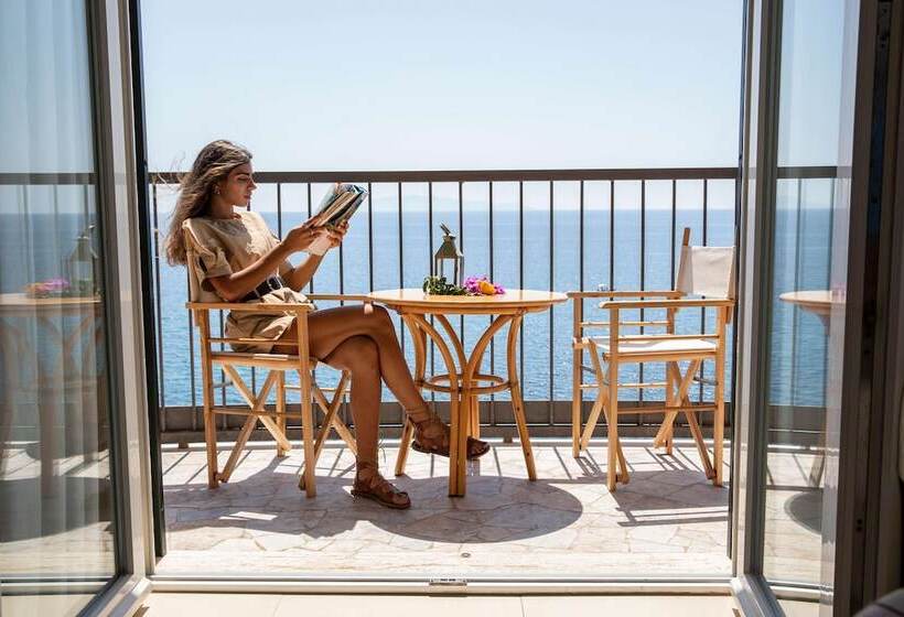 수피리어 룸, Capo D'uomo