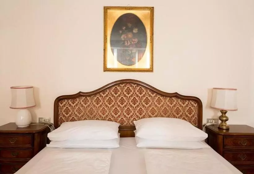 Classic-huone, Castel Rundegg