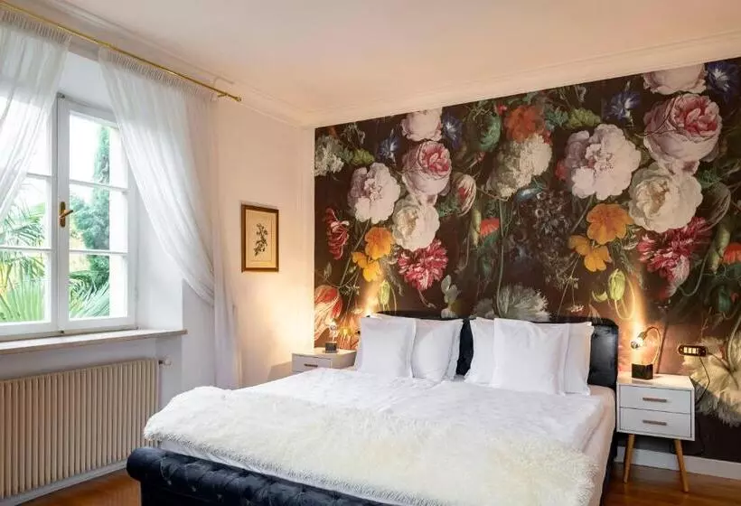 Juniorsviitti Puutarhanäkymä, Castel Rundegg