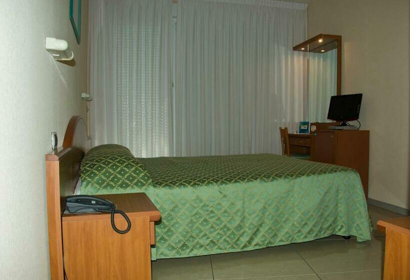 Quarto Estandar Vista Jardim, Cristallo
