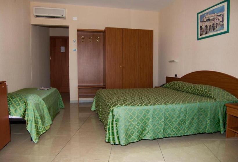 Triple Room Sea View, Cristallo