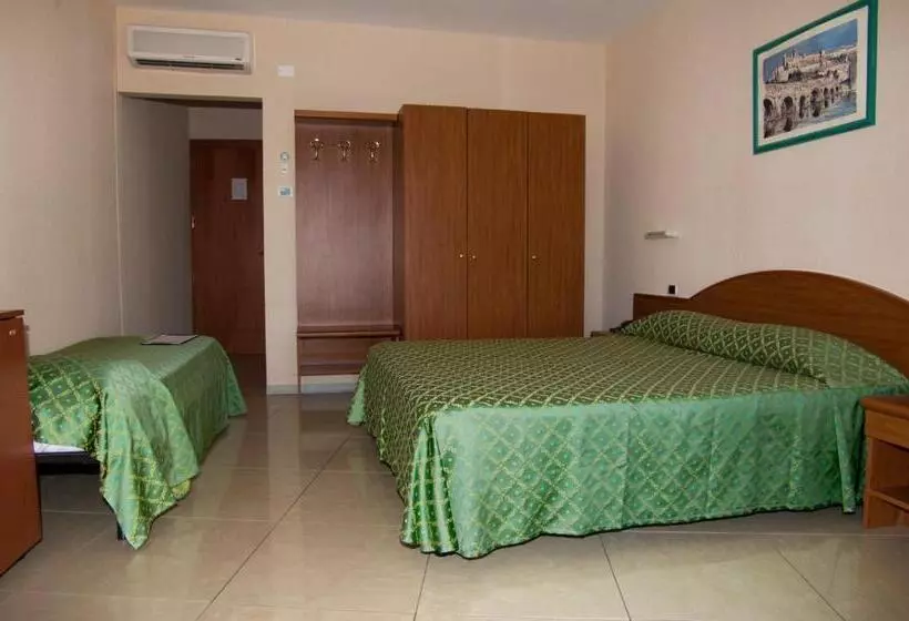 Triple Room Sea View, Cristallo