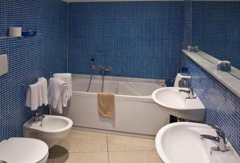 Triple Room Sea View, Cristallo