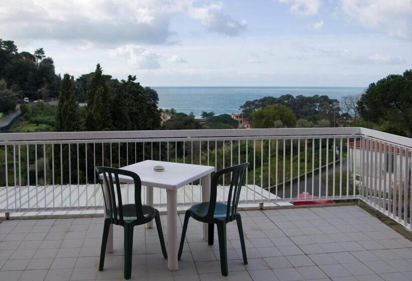 Номер Стандарт Вид на Море, Cristallo