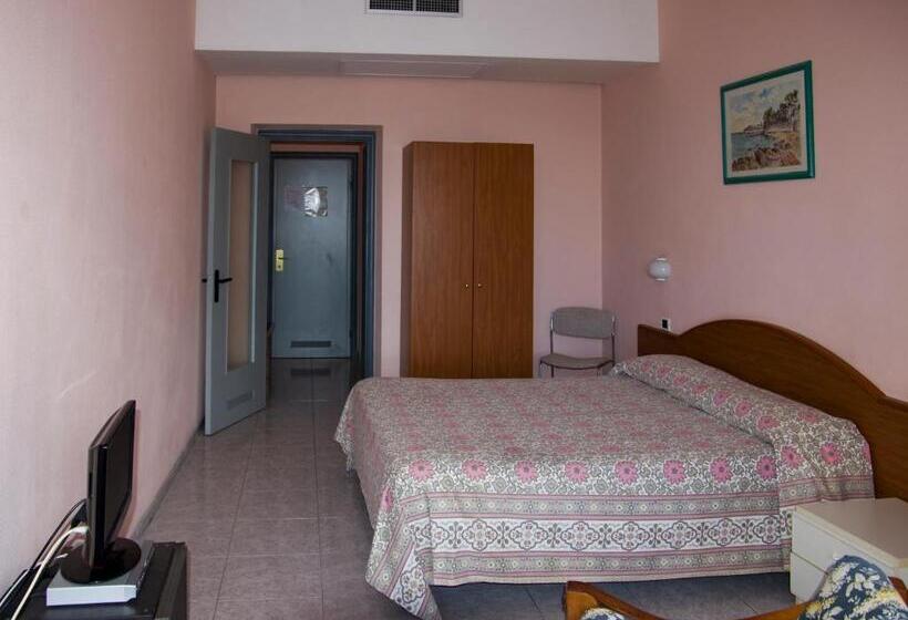 Номер Стандарт Вид на Море, Cristallo