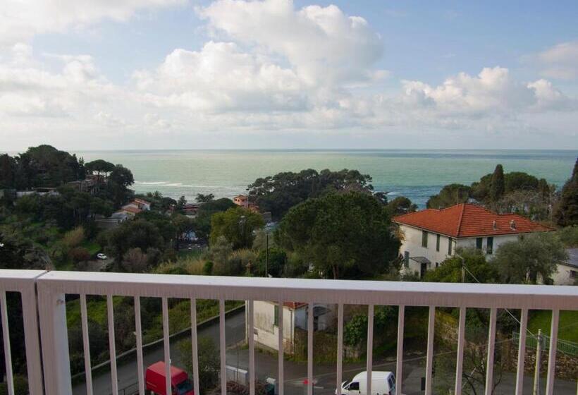 Номер Стандарт Вид на Море, Cristallo