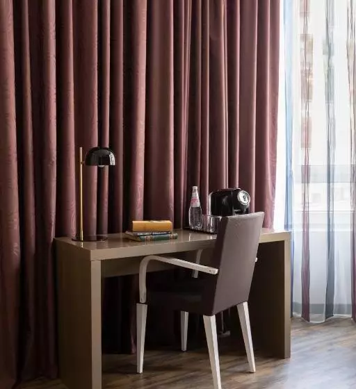 سوییت جونیور, C Hotels Atlantic