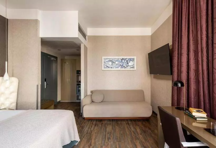 سوییت جونیور, C Hotels Atlantic