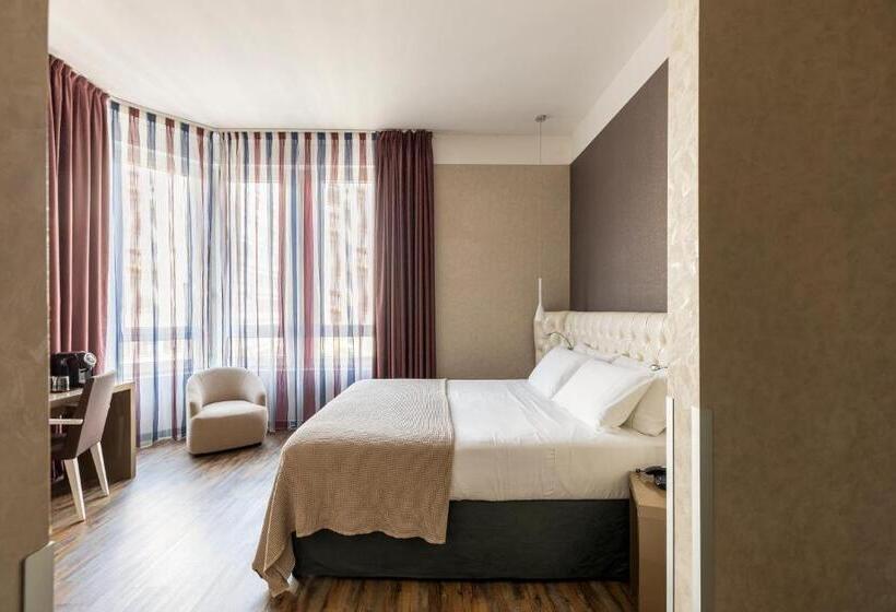 سوییت جونیور, C Hotels Atlantic