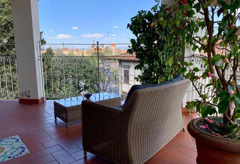 Camera Superiore Vista Città, David