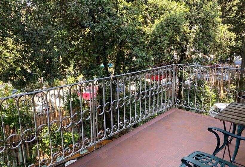 Camera Standard con Balcone, David