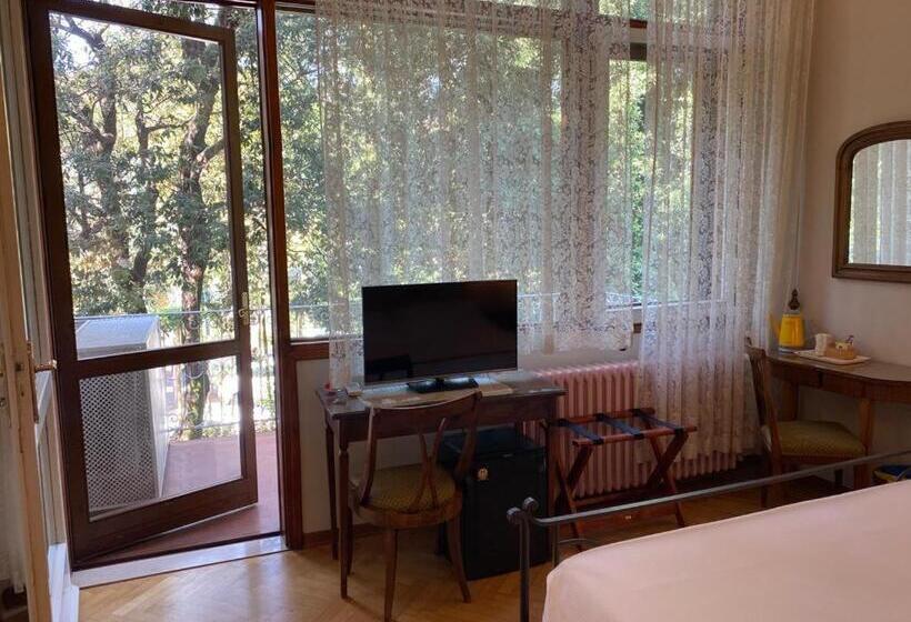 Camera Standard con Balcone, David