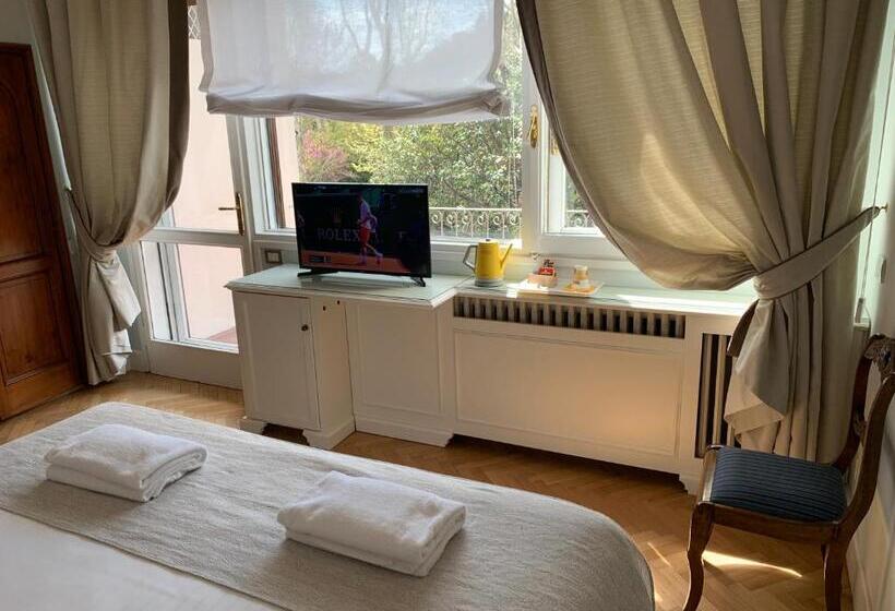 Camera Standard con Balcone, David