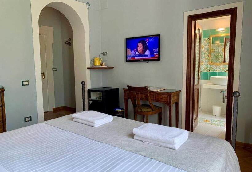 Camera Standard con Balcone, David