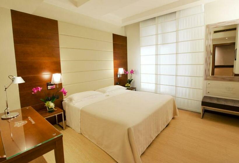 수피리어 룸, D'este