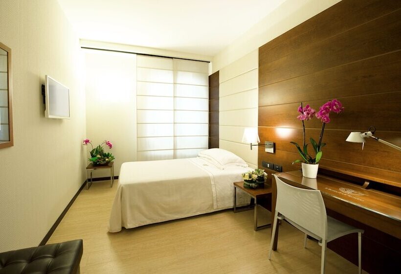 수피리어 룸, D'este