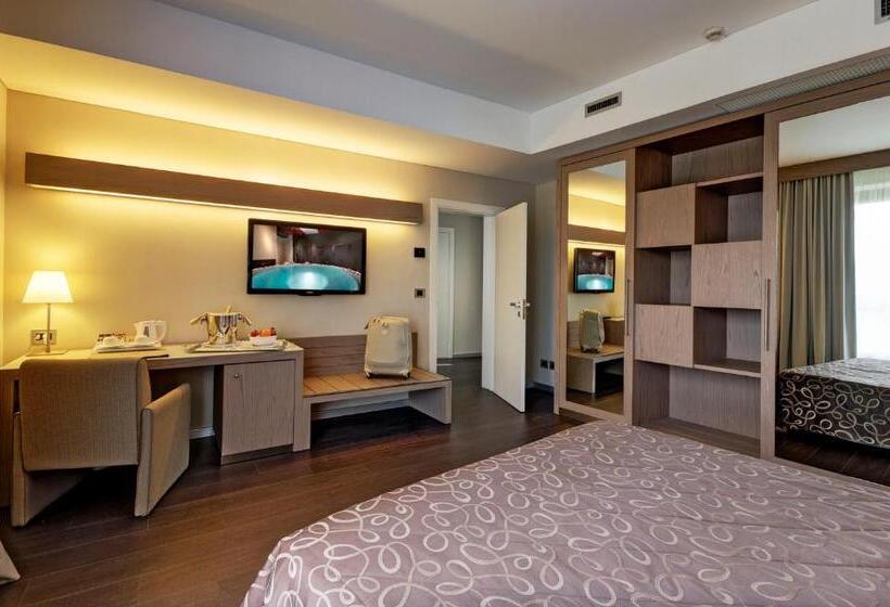 수피리어 스위트, Federico Ii