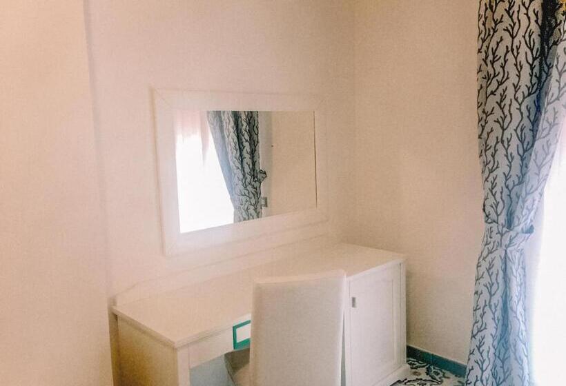 اتاق استاندارد, Ferretti