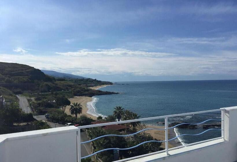 Quarto Superior Quádruplo, Ferretti