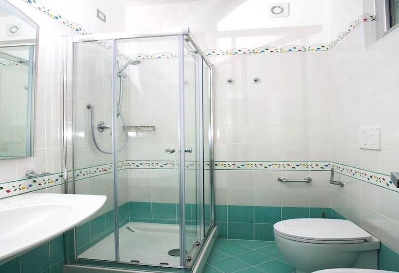 Quarto Superior Quádruplo, Ferretti