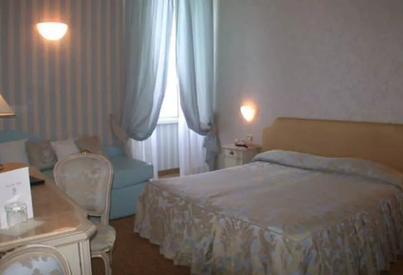 レイクビュースタンダードルーム, Grand Hotel Menaggio
