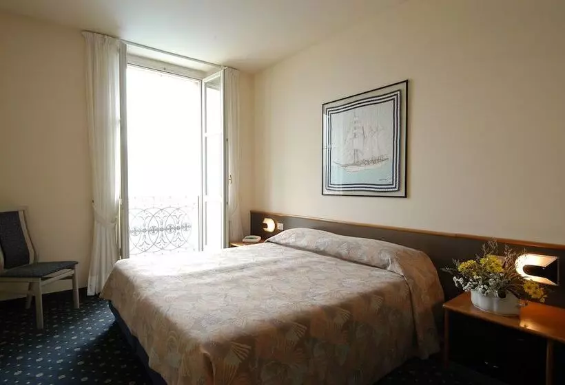 Superior room with lake view, Grand Hotel Menaggio