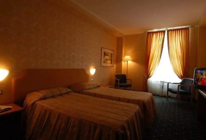 Superior room with lake view, Grand Hotel Menaggio