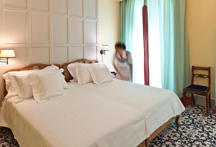 Номер Стандарт Вид на Море, Regina Isabella Resort Spa Restaurant