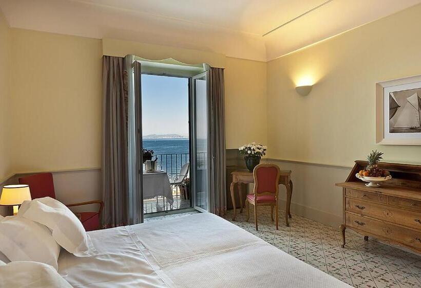 Номер Superior Вид на Море с Балконом, Regina Isabella Resort Spa Restaurant
