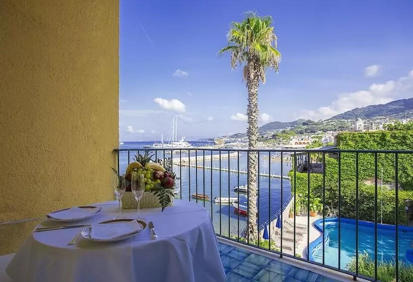 ジュニアスイート, Regina Isabella Resort Spa Restaurant