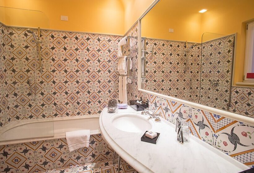 جناح جونيور, Regina Isabella Resort Spa Restaurant