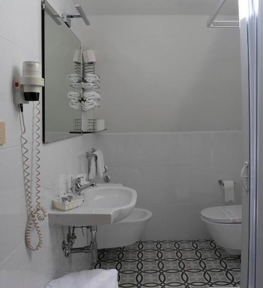 חדר משפחתי נוף לים, Mare Blu