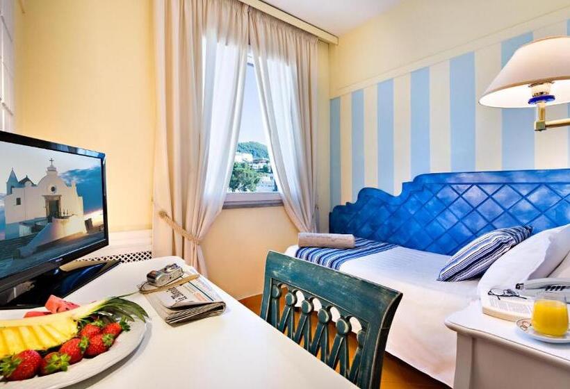 标准单人间, Mare Blu Terme