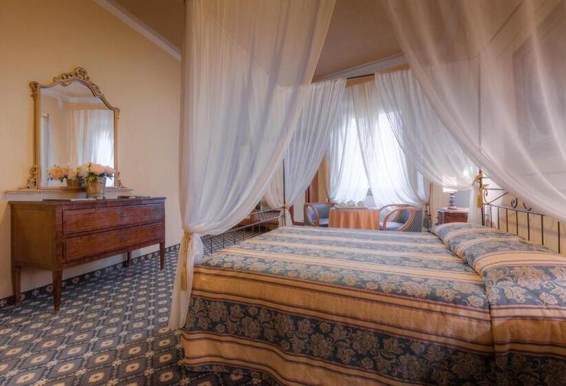 سوییت جونیور, Palazzo Dal Borgo