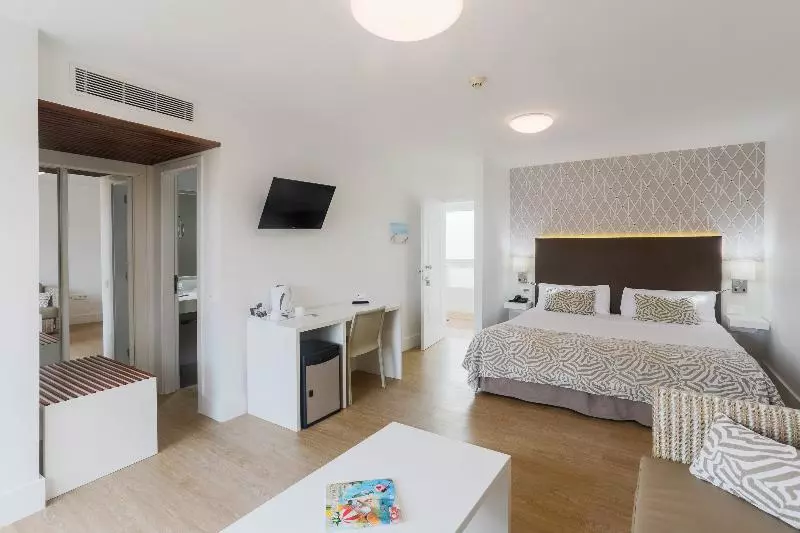 اتاق استاندارد چهار تخته, Palazzo Dal Borgo
