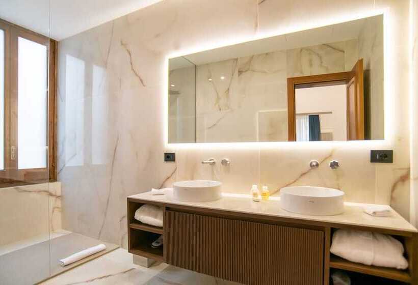 سوییت جونیور, Patria Palace Lecce