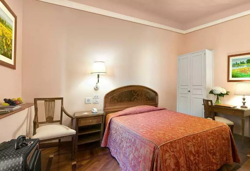 Quarto standart individual, Pierre