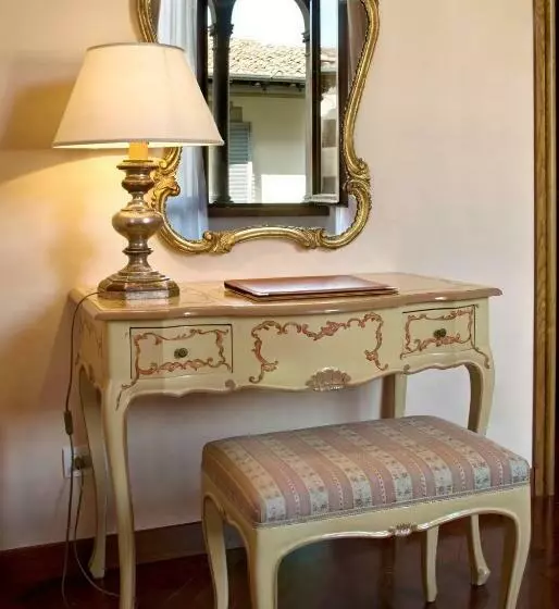 Quarto deluxe, Pierre
