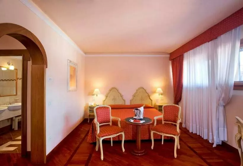 Quarto deluxe, Pierre