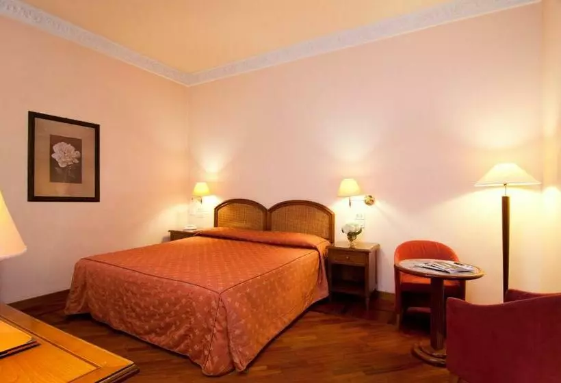 Quarto Familiar, Pierre