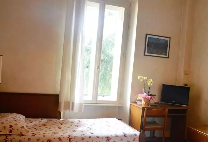 اتاق استاندارد یک نفره, Pinzolodolomiti