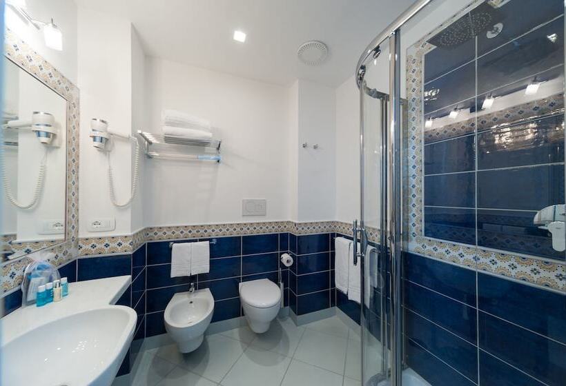 Трехместный Номер Deluxe Вид на Море, Residence Panoramic