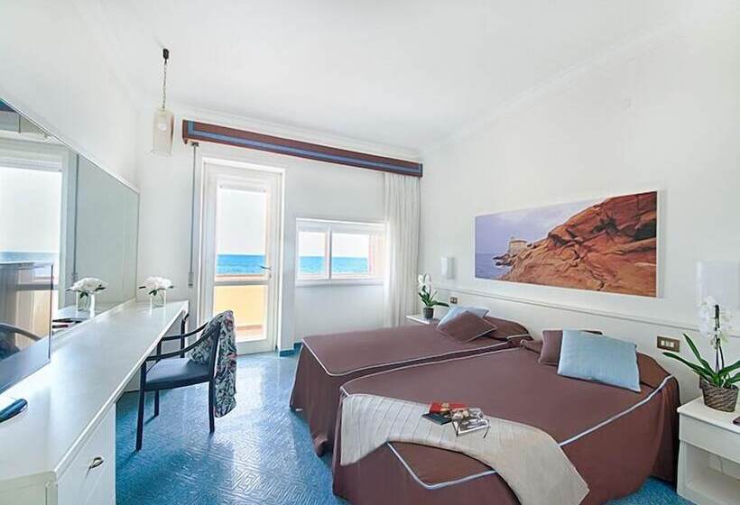 اتاق سوپریور با چشمانداز دریا و بالکن, Rex