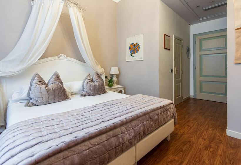 高级大房间, Ala D Oro