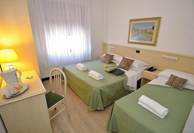 3-Bett-Standardzimmer, San Giuliano