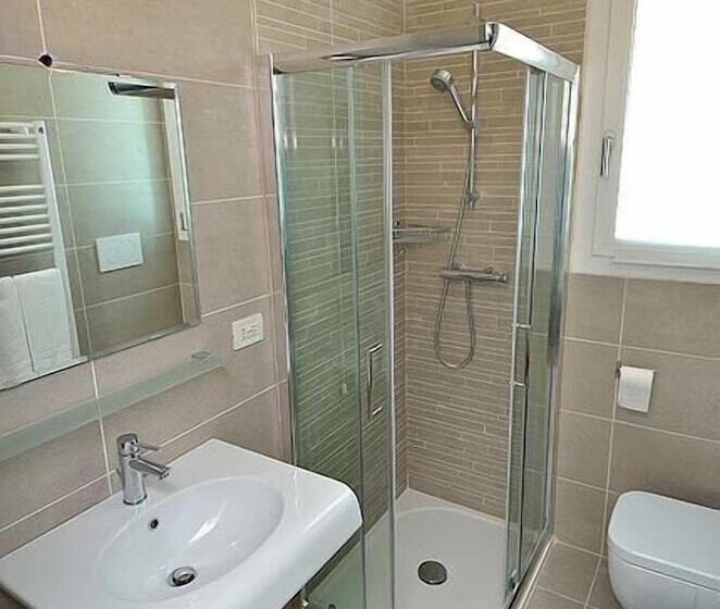 4 Bett Standardzimmer, San Giuliano
